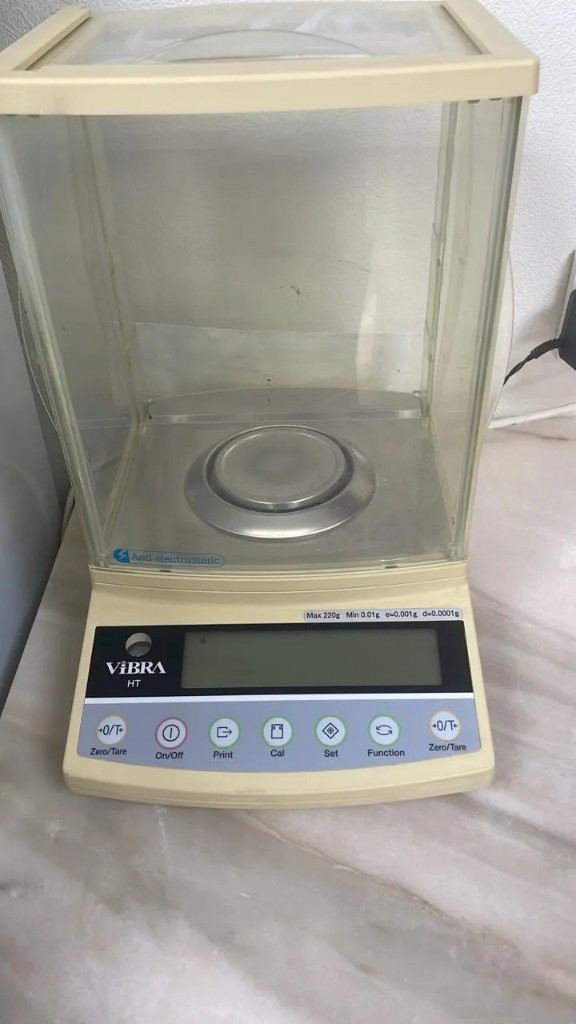 Аналитические весы Vibra HT